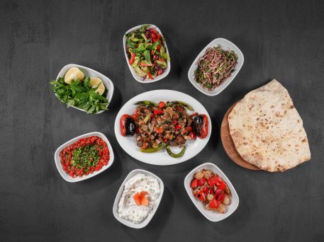 CİĞER SALATASI